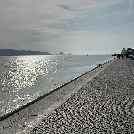 아파트 Amazing Apto Great Lisbon Location! *